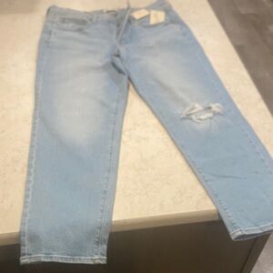 Universal Thread Women's Light Blue Mid Rise 80’s Slim Jeans